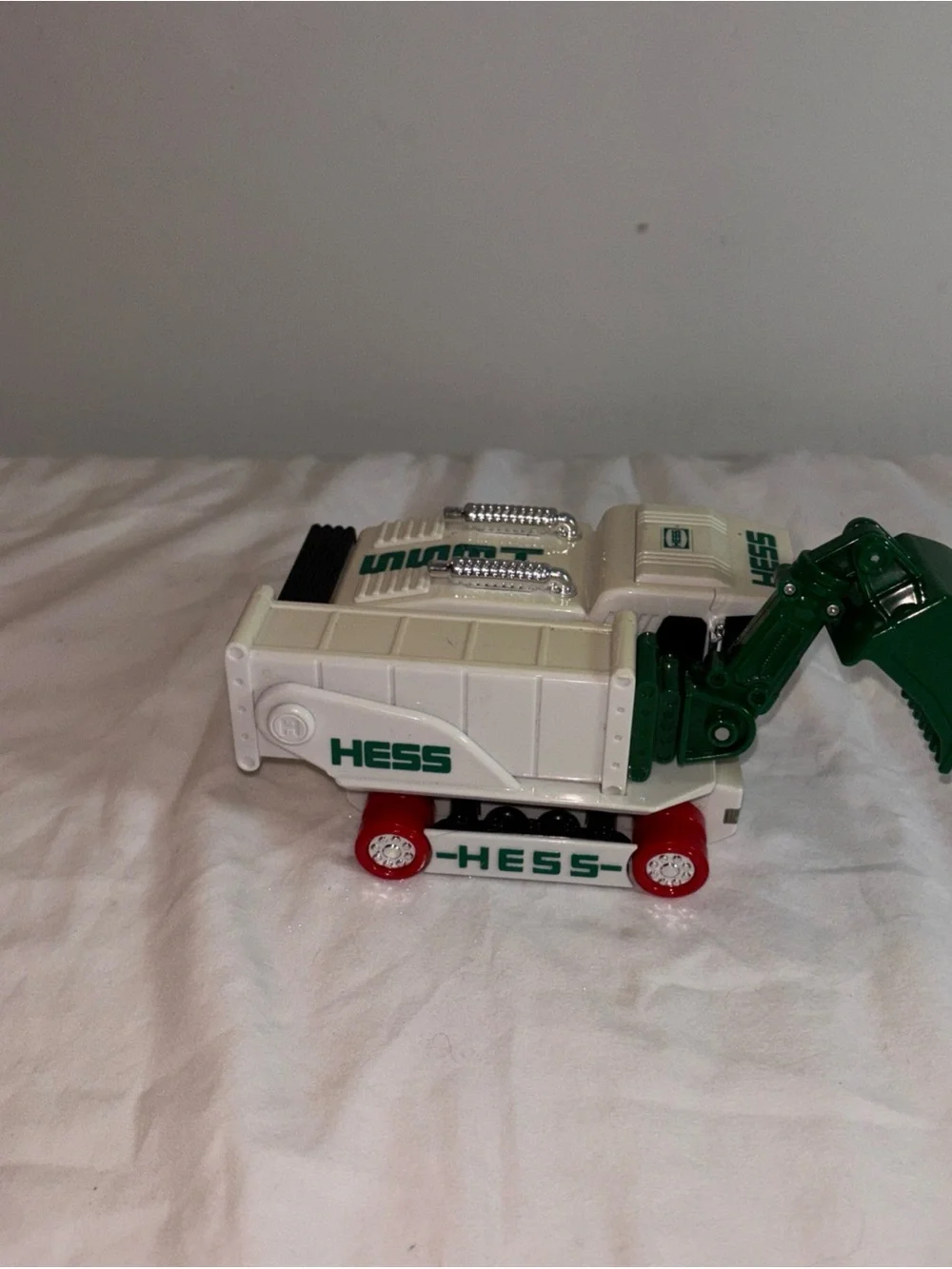 Hess 2017 Toy Excavator White and Green Kids Toy Bulldozer